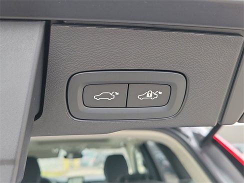 New 2026 Volvo XC60 B5 Plus w/ Protection Package Premier image 9