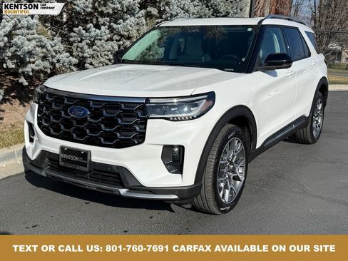 Used 2025 Ford Explorer Platinum w/ Ultimate Package image 3