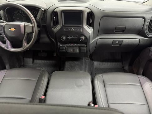 Used 2021 Chevrolet Silverado 2500 W/T w/ WT Convenience Package AWD/4WD image 2