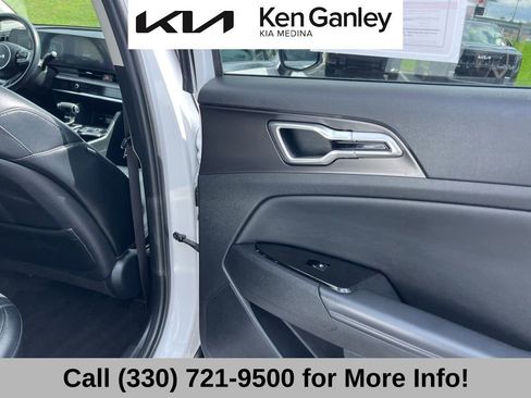 Certified 2024 Kia Sportage EX image 56