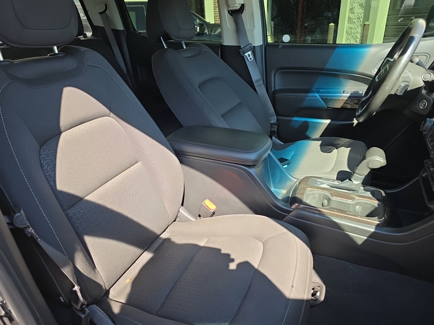 Used 2020 GMC Canyon SLE w/ Elevation Edition AWD/4WD image 32