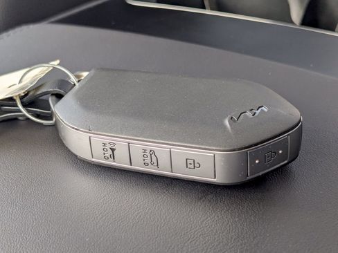 Used 2025 Kia Carnival SX Prestige FWD image 45