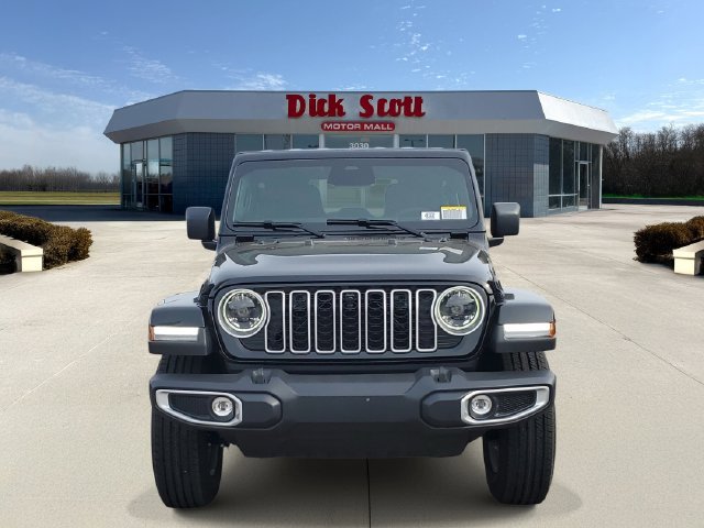 New 2026 Jeep Wrangler Unlimited Sahara AWD/4WD image 2