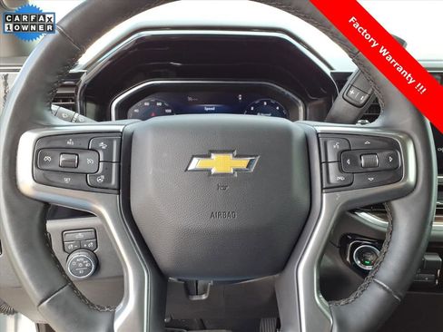 Used 2025 Chevrolet Silverado 2500 LT w/ Convenience Package image 28