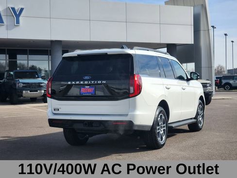 Used 2025 Ford Expedition Active image 5