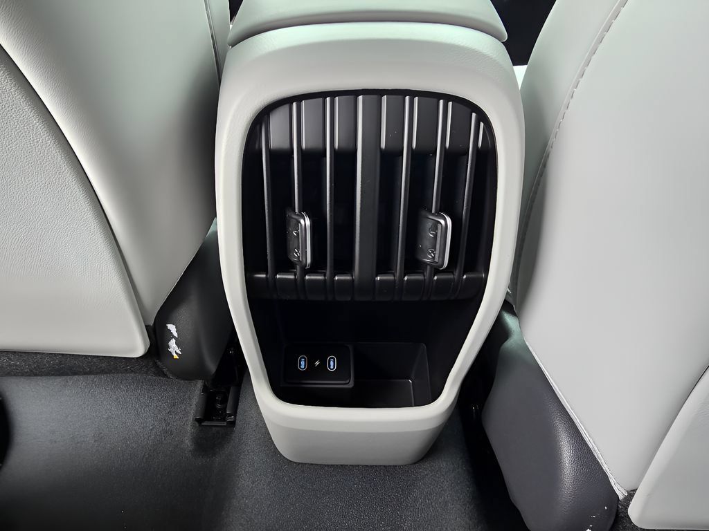 New 2026 Hyundai Kona SEL Premium AWD/4WD image 29