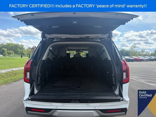 Used 2025 Ford Expedition Max Platinum w/ Driver's Package AWD/4WD image 18