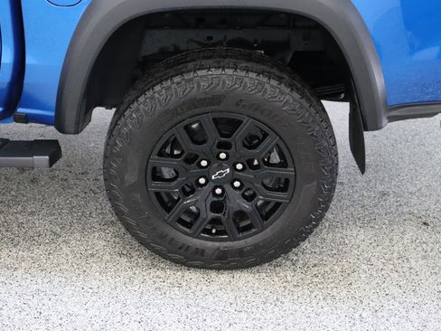 Used 2024 Chevrolet Colorado Trail Boss w/ Advanced Trailering Package image 10