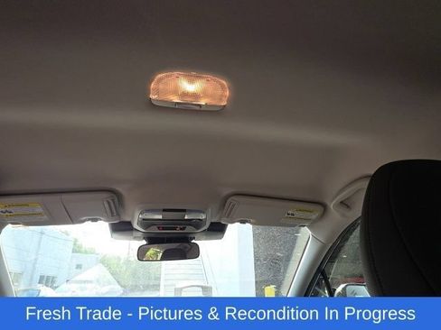 Used 2024 Subaru Crosstrek 2.0i AWD/4WD image 18