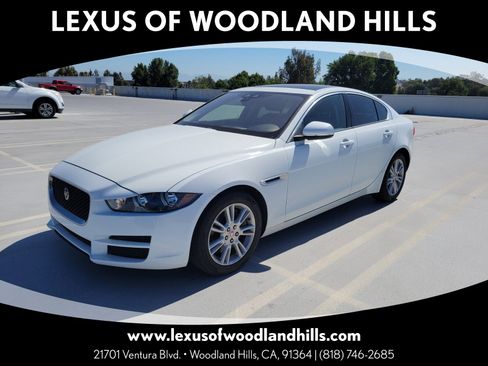 Used 2018 Jaguar XE Premium RWD image 1