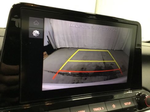 Used 2024 Kia Forte LXS image 10