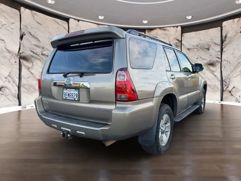 Used 2007 Toyota 4Runner SR5 RWD image 6