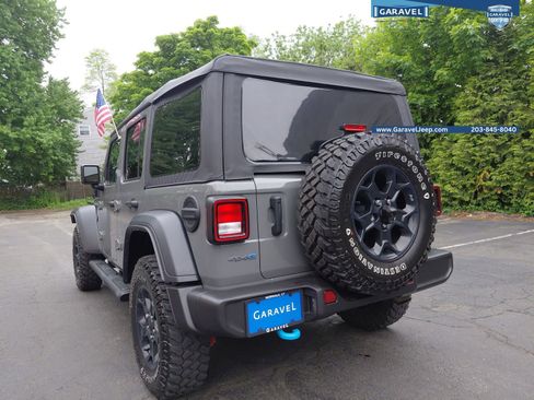 Used 2023 Jeep Wrangler Unlimited w/ Cold Weather Group AWD/4WD image 29