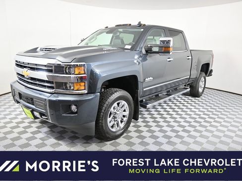 Used 2019 Chevrolet Silverado 3500 High Country w/ Duramax Plus Package image 2