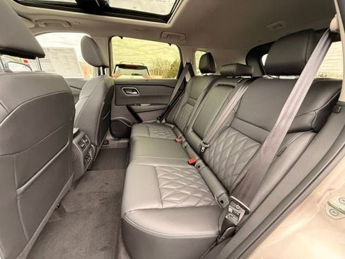 New 2026 Nissan Rogue Platinum w/ Platinum Premium Package image 15