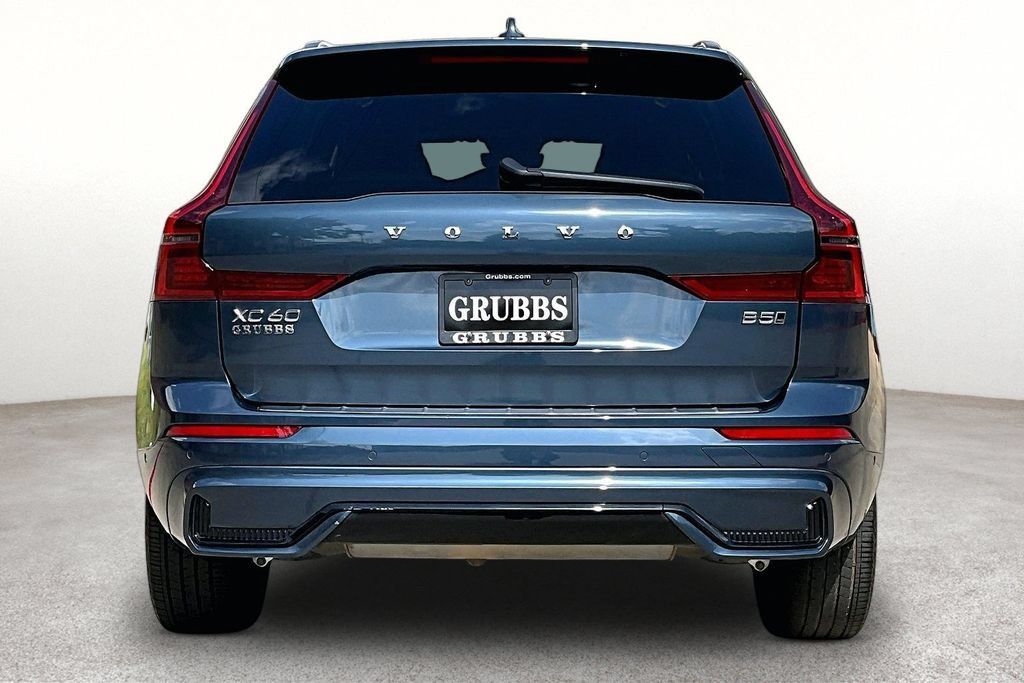 Certified 2026 Volvo XC60 B5 Plus AWD/4WD image 5