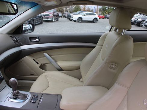 Used 2009 INFINITI G37 x Coupe w/ Premium Pkg AWD/4WD image 14