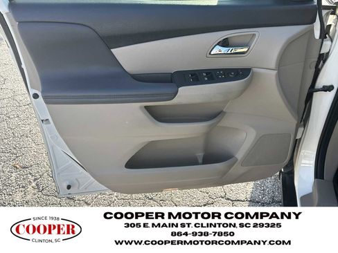 Used 2016 Honda Odyssey SE image 10