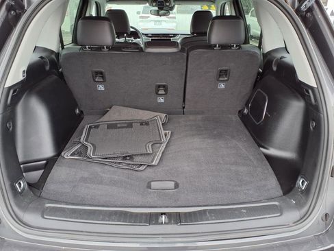 Used 2022 Jeep Grand Cherokee Limited image 27