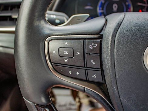 Used 2020 Lexus ES 350 w/ Premium Package FWD image 24
