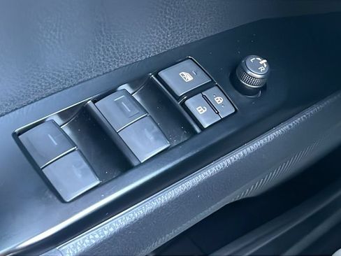 Used 2025 Toyota Camry LE w/ Convenience Package FWD image 18