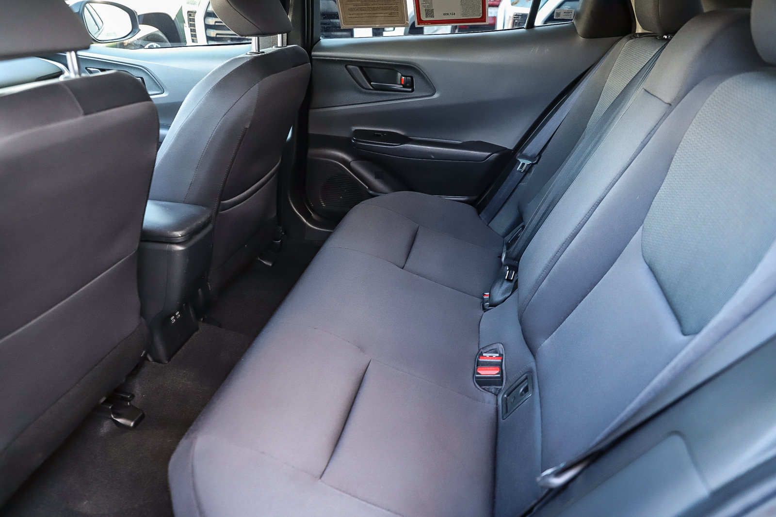 Certified 2024 Toyota Prius LE FWD image 18