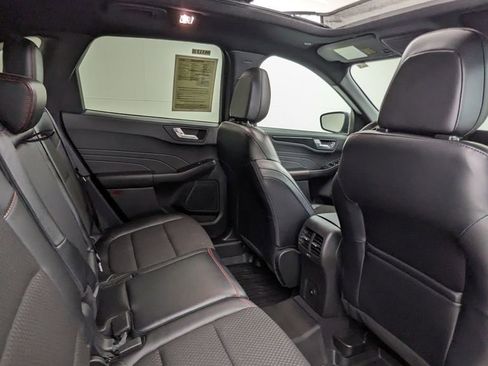 Certified 2023 Ford Escape ST-Line w/ Tech Pack #1 image 37