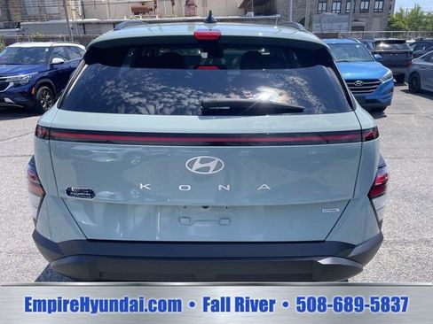Used 2024 Hyundai Kona SEL AWD/4WD image 4