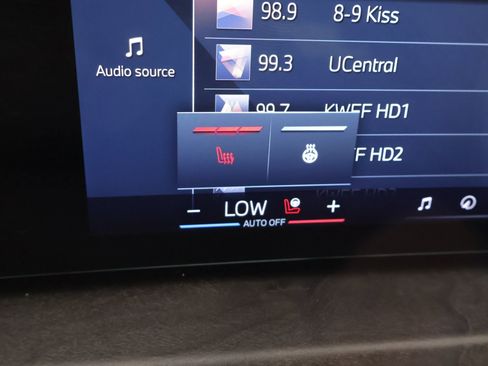 Used 2024 BMW X5 xDrive40i w/ Executive Package image 8