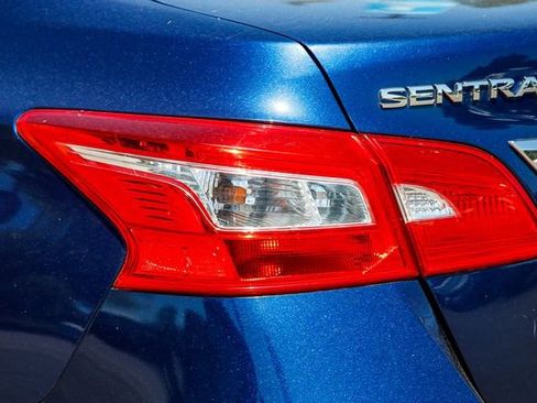 Used 2019 Nissan Sentra S FWD image 10