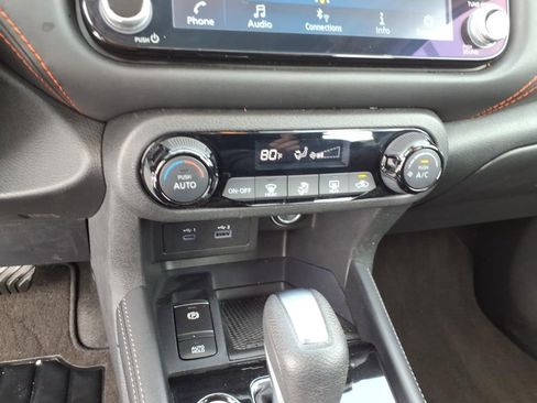 Certified 2024 Nissan Kicks SR FWD image 11