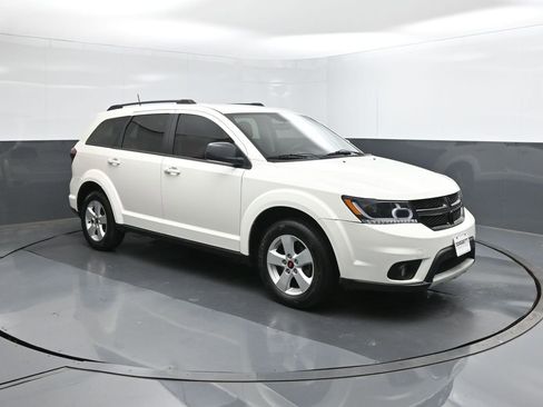 Used 2012 Dodge Journey SXT w/ Flexible Seating Group FWD image 26