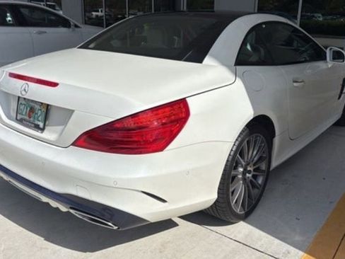 Used 2020 Mercedes-Benz SL 550 SL 550 image 3