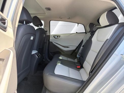 Used 2020 Hyundai Ioniq Limited image 11
