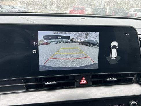 Certified 2025 Kia Sportage EX AWD/4WD image 22