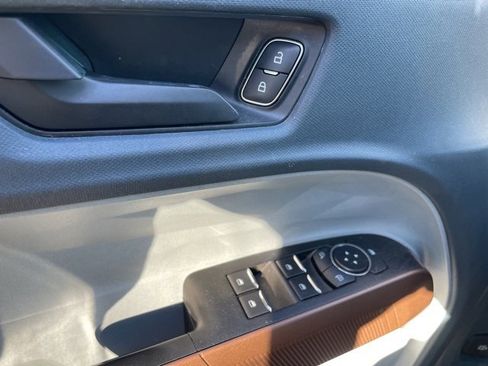 Used 2022 Ford Maverick Lariat w/ Lariat Luxury Package image 7