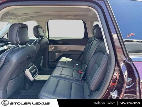 Used 2025 Lincoln Nautilus Reserve AWD/4WD image 16