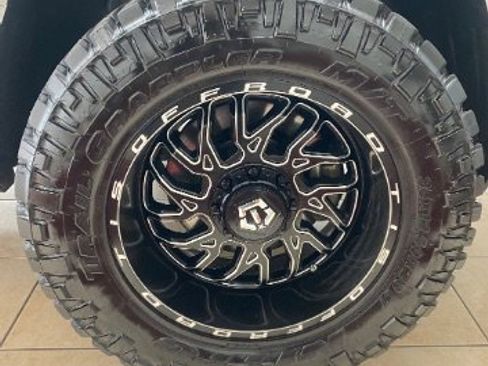 Used 2020 RAM 1500 Sport w/ Comfort & Convenience Group image 28