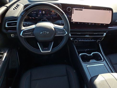 Used 2024 Chevrolet Traverse Z71 w/ Enhanced Driving Package image 12