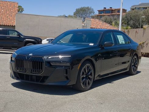 New 2026 BMW 740i w/ Premium Package RWD image 3