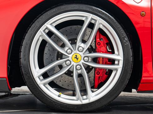 Used 2017 Ferrari 488 Spider RWD image 10