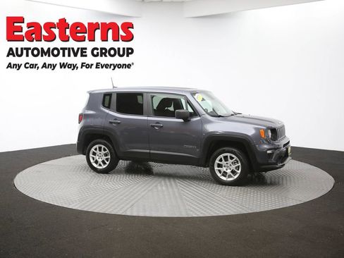 Used 2023 Jeep Renegade Latitude image 46