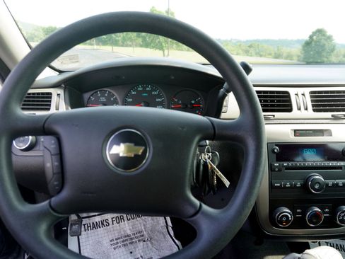 Used 2015 Chevrolet Impala Police image 25