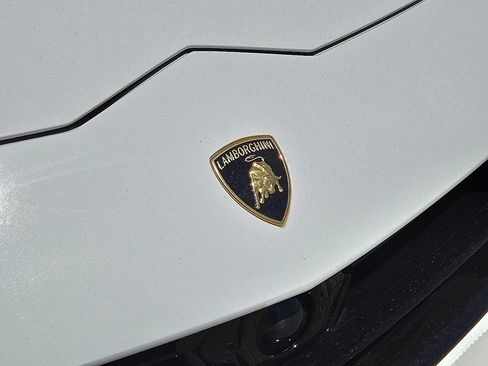 Used 2024 Lamborghini Urus S image 10