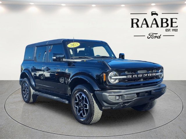 Used 2023 Ford Bronco Outer Banks AWD/4WD image 1