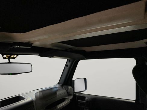 Used 2018 Jeep Wrangler Unlimited Sport S image 14