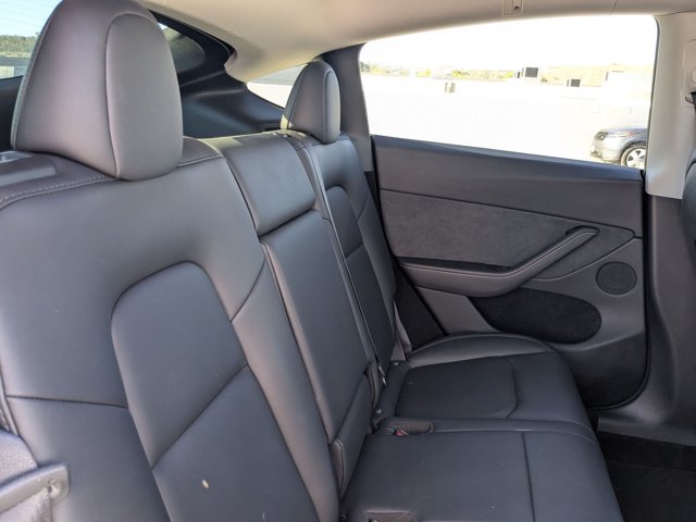 Used 2024 Tesla Model Y Long Range AWD/4WD image 15