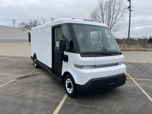 Used 2024 Chevrolet Brightdrop 600 w/ Battery Pack, Max Range AWD/4WD image 8