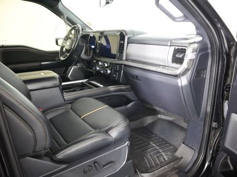 Used 2024 Ford F250 Platinum w/ FX4 Off-Road Package AWD/4WD image 72