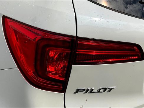 Used 2017 Honda Pilot EX-L image 28